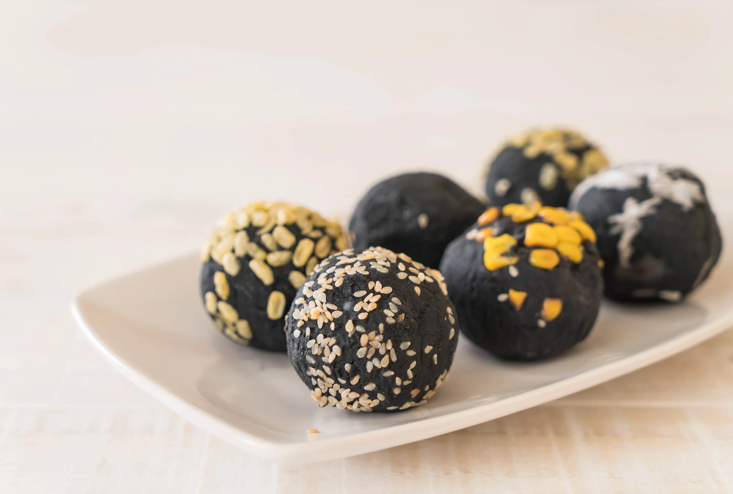 Delicious Energy Balls: A Quick and Easy Snack Recipe