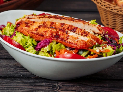 Chipotle-Infused Grilled Chicken Salad Recipe

